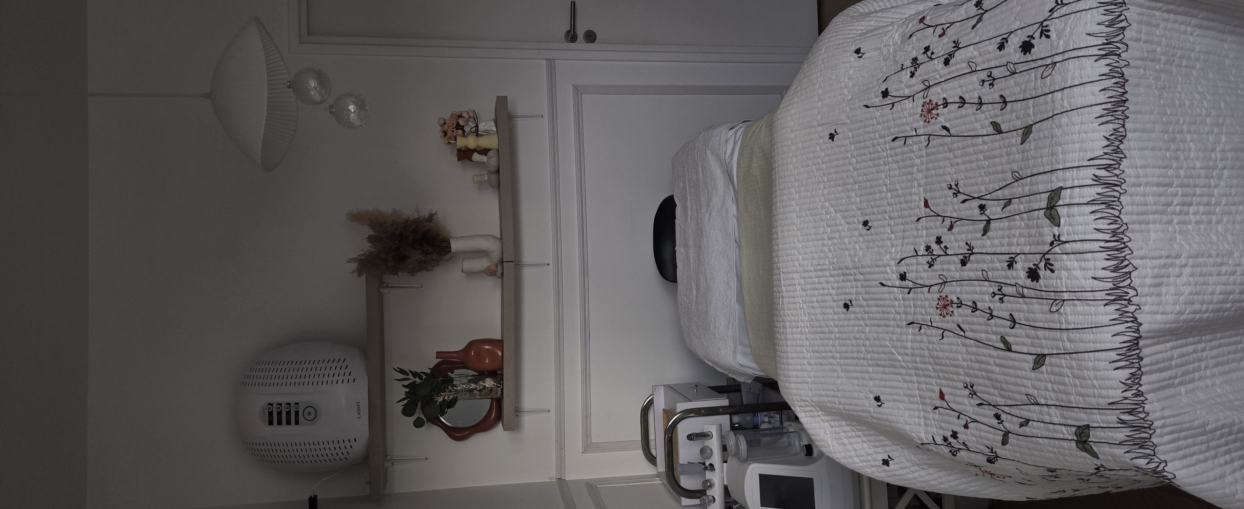 Détail lumière et décoration de l’institut